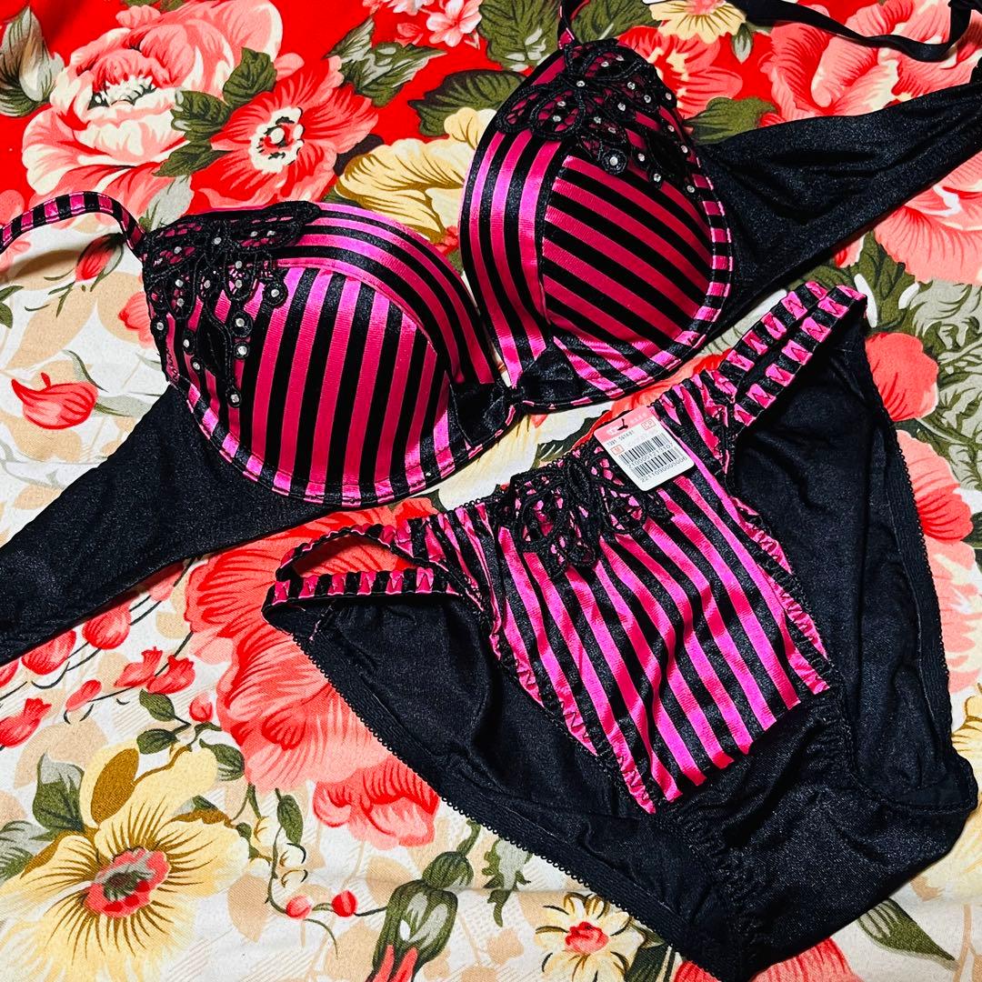 aimerfeel☆サテンストライプ蝶々バタフライブラショーツ☆パンツ下着