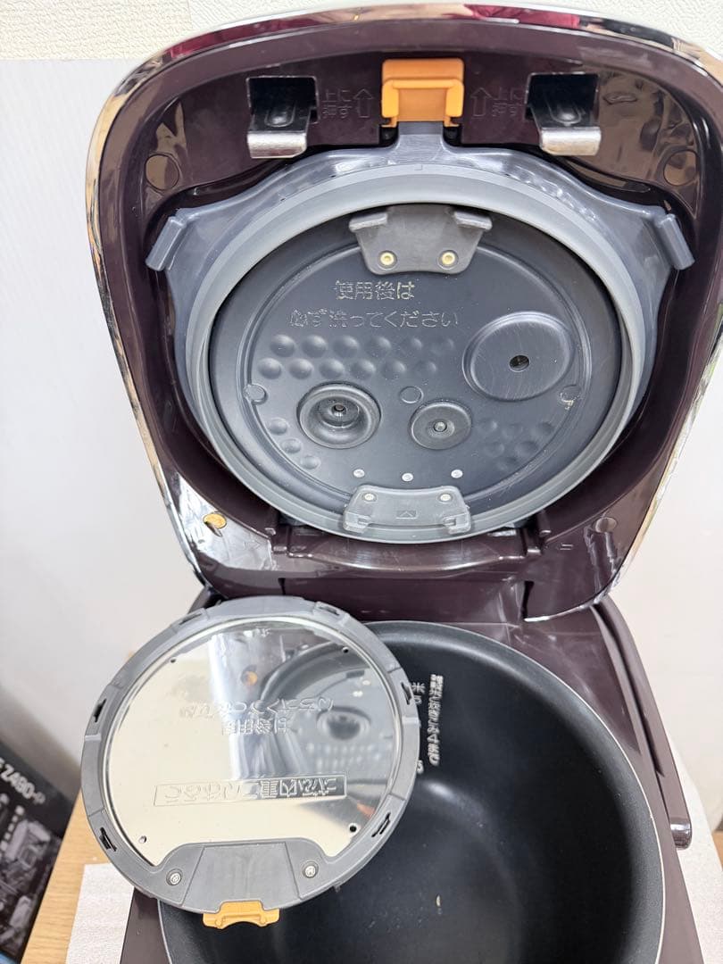象印 Zojirushi 圧力IH炊飯器 NW-JA10（5.5合）2017年製