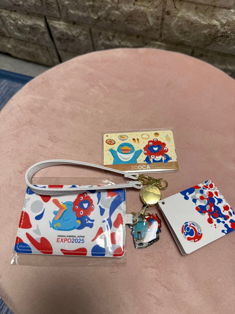 EXPO2025 ICOCAカード&ストラップ付き合皮カードケース Amazon.co.jp: 万博会場限定 ミャクミャク×イコちゃんICOCA 合皮パス