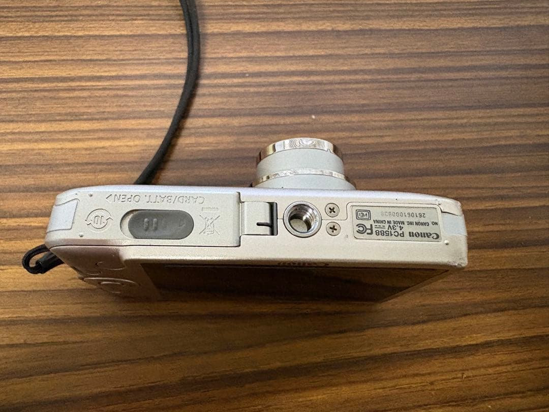 Canon IXY 210F コンパクトデジタルカメラ ジャンク