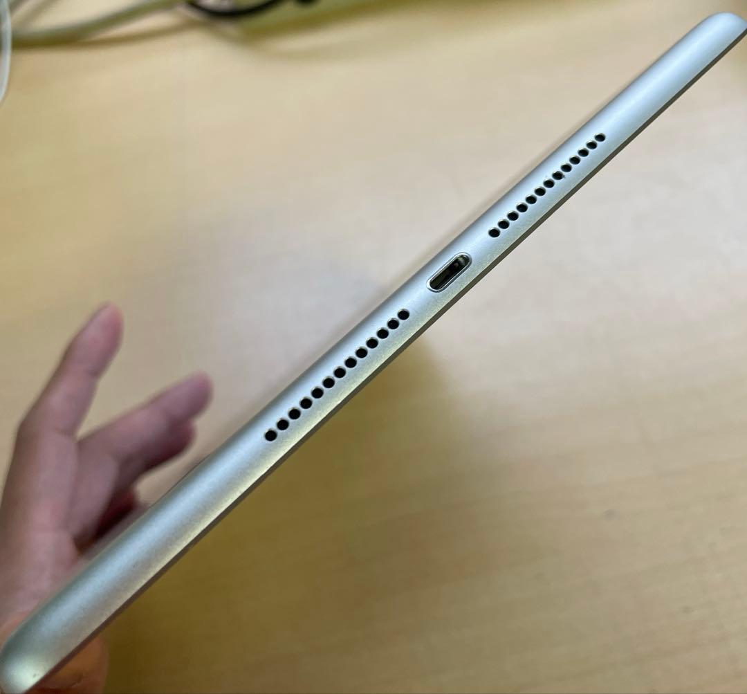 iPad 第6世代　A1893　Wi-Fiモデル　シルバー　32GB #8