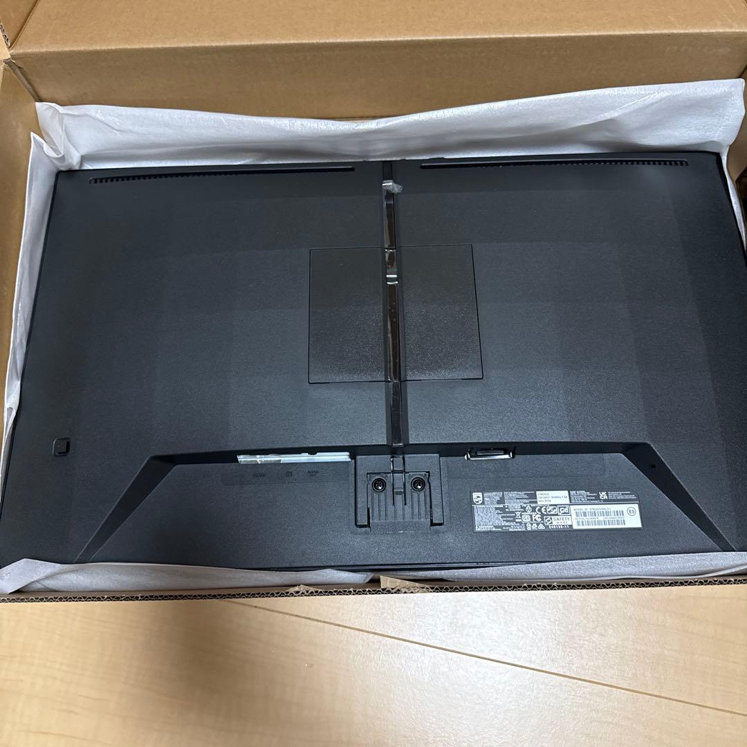 PHILIPS EVNIA ゲーミングモニター (27インチ/180Hz)