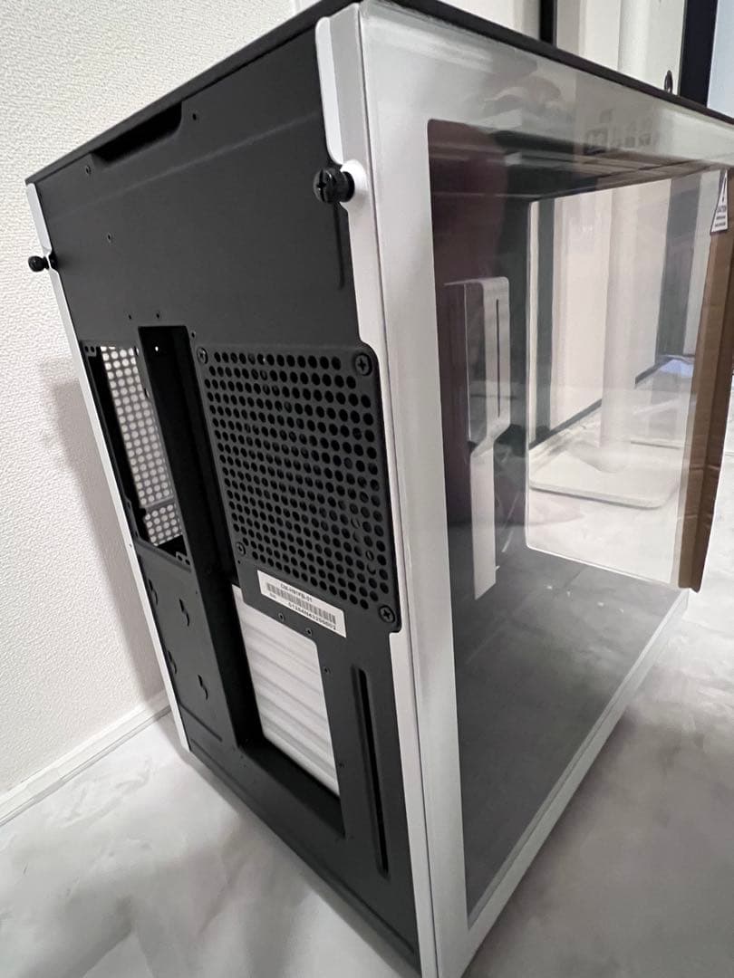 NZXT H9 flow ミドルタワーPCケース 強化ガラス ホワイト