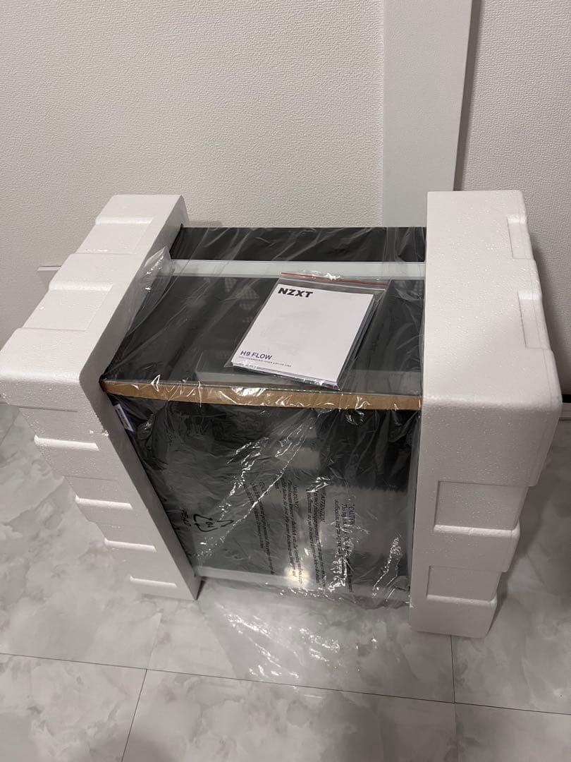 NZXT H9 flow ミドルタワーPCケース 強化ガラス ホワイト