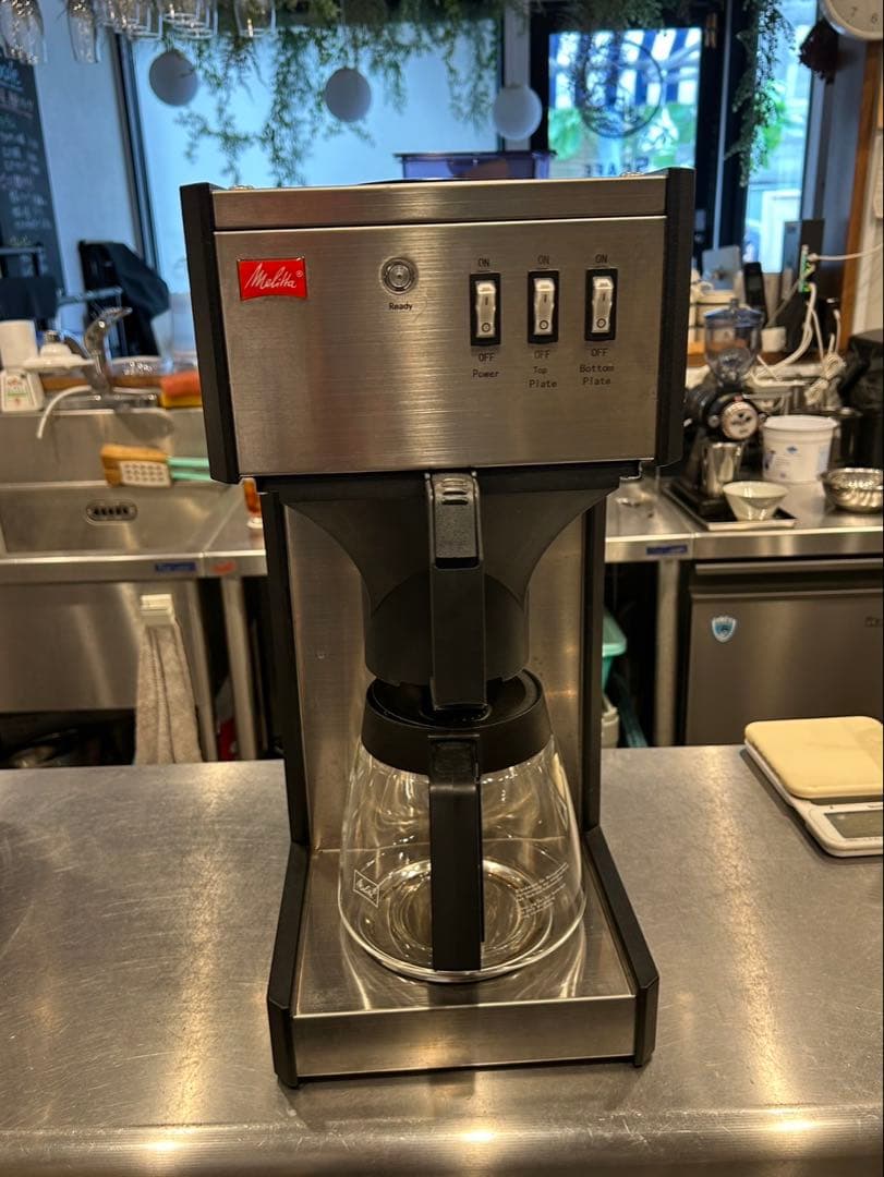 Melitta ドリップ式コーヒーメーカー シルバー M150P M150シリーズ | 業務用フィルターコーヒーマシン | Melitta Japan