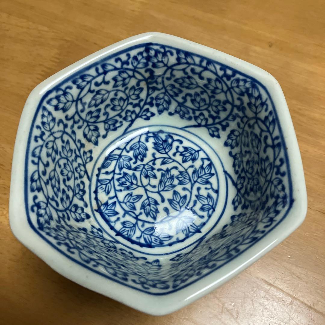 染付花唐草文六角縁高台杯（杯洗？） - メルカリ