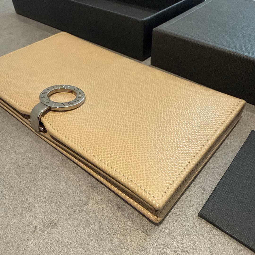 美品】ブルガリ 長財布 ベージュ 上品 格安レア ロゴクリップ シルバー