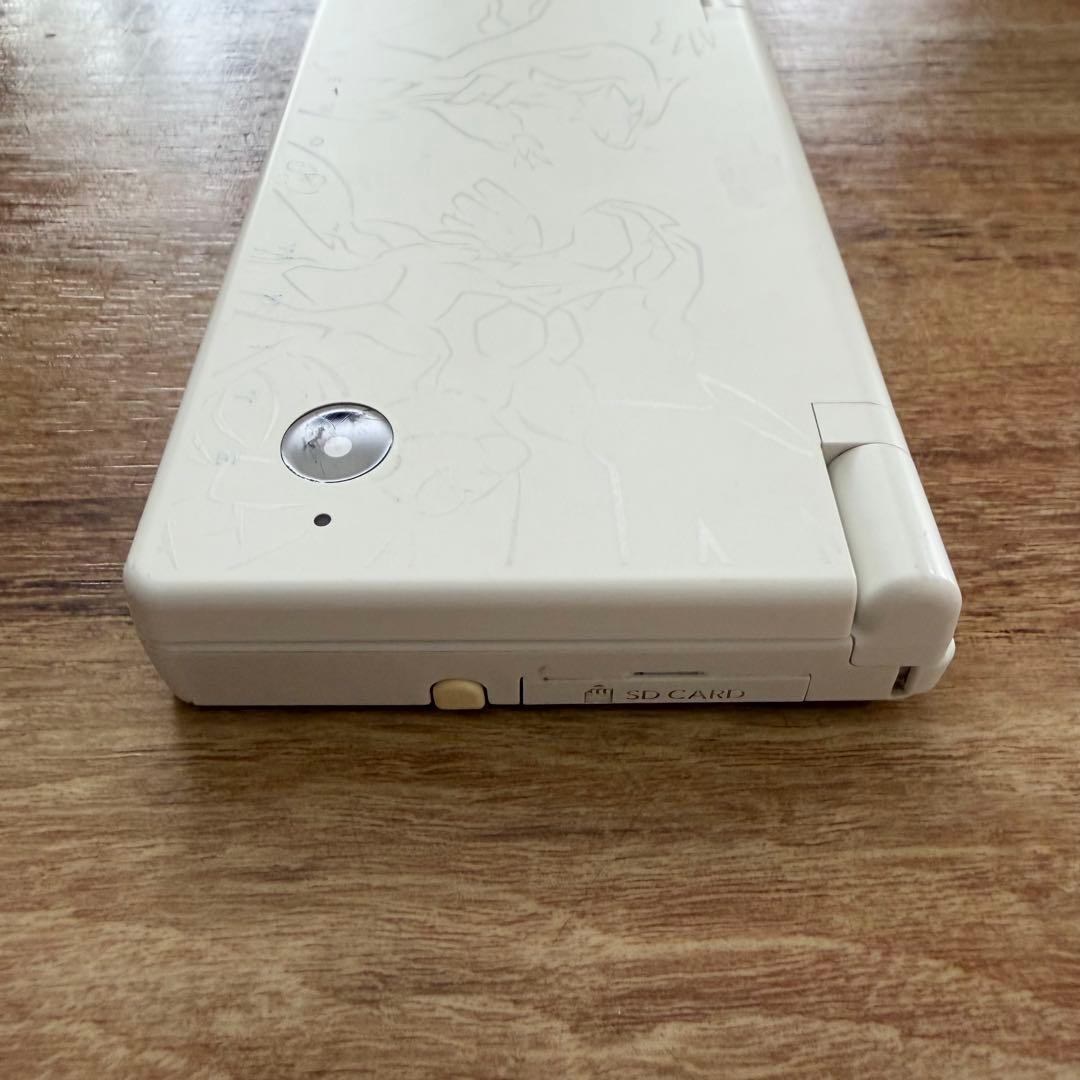 希少】DSi ポケットモンスター ホワイト レシラム・ゼクロム