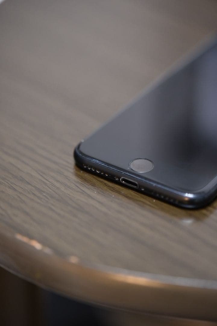 iPhone SE 第2世代 ブラック 128GB & ケース(希望有れば)