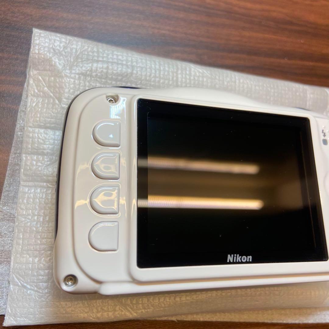 Nikon coolpix W100 デジカメ 2717