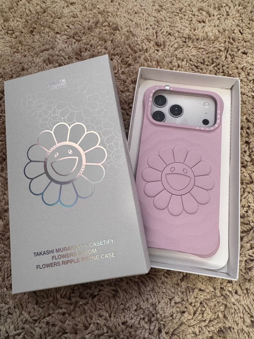 iPhone 17ProMax Takashi Murakami 花デザイン カイカイキキiphone17promax/17proケース アクリル 鏡面 magsafeケース