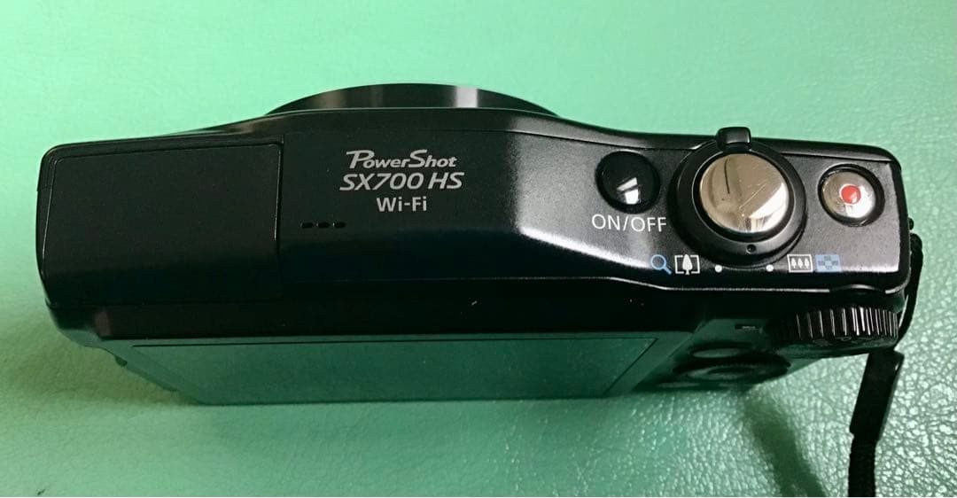 中古　キャノン パワーショット SX700HS ブラック