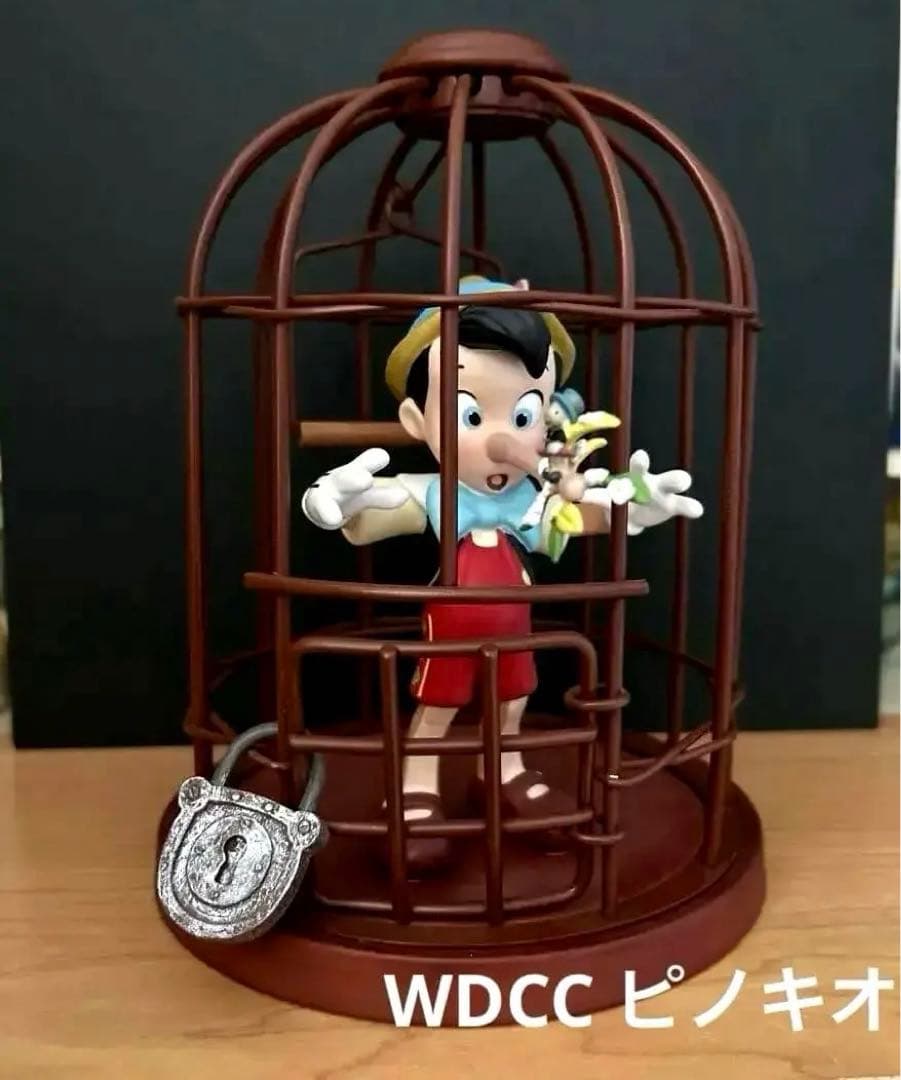 ディズニー　WDCC フィギュア　ピノキオ　証明書あり　高さ18センチほど ディズニーフィギュア専門店 ディズニーコレクション
