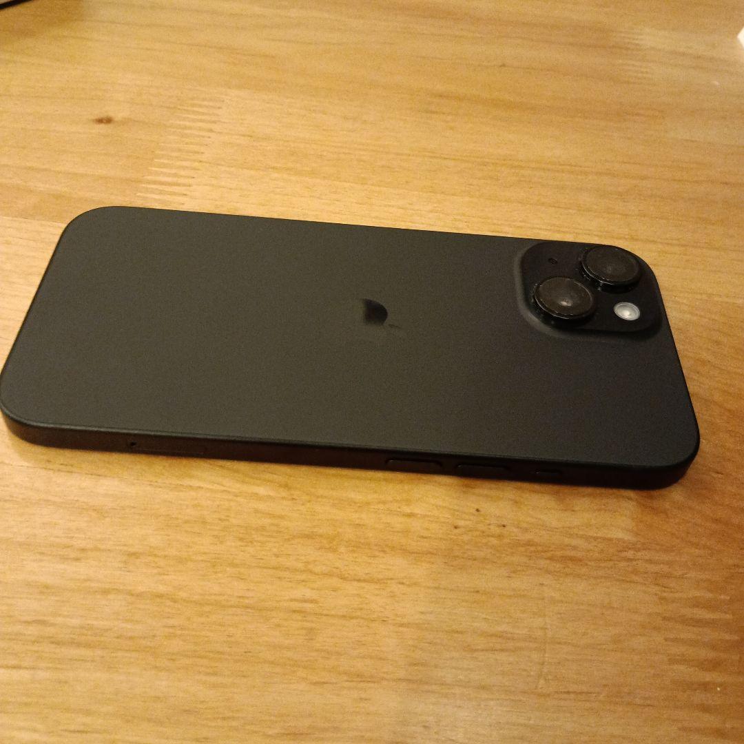 Apple iPhone 15本体 ブラック128ＧＢ 美品