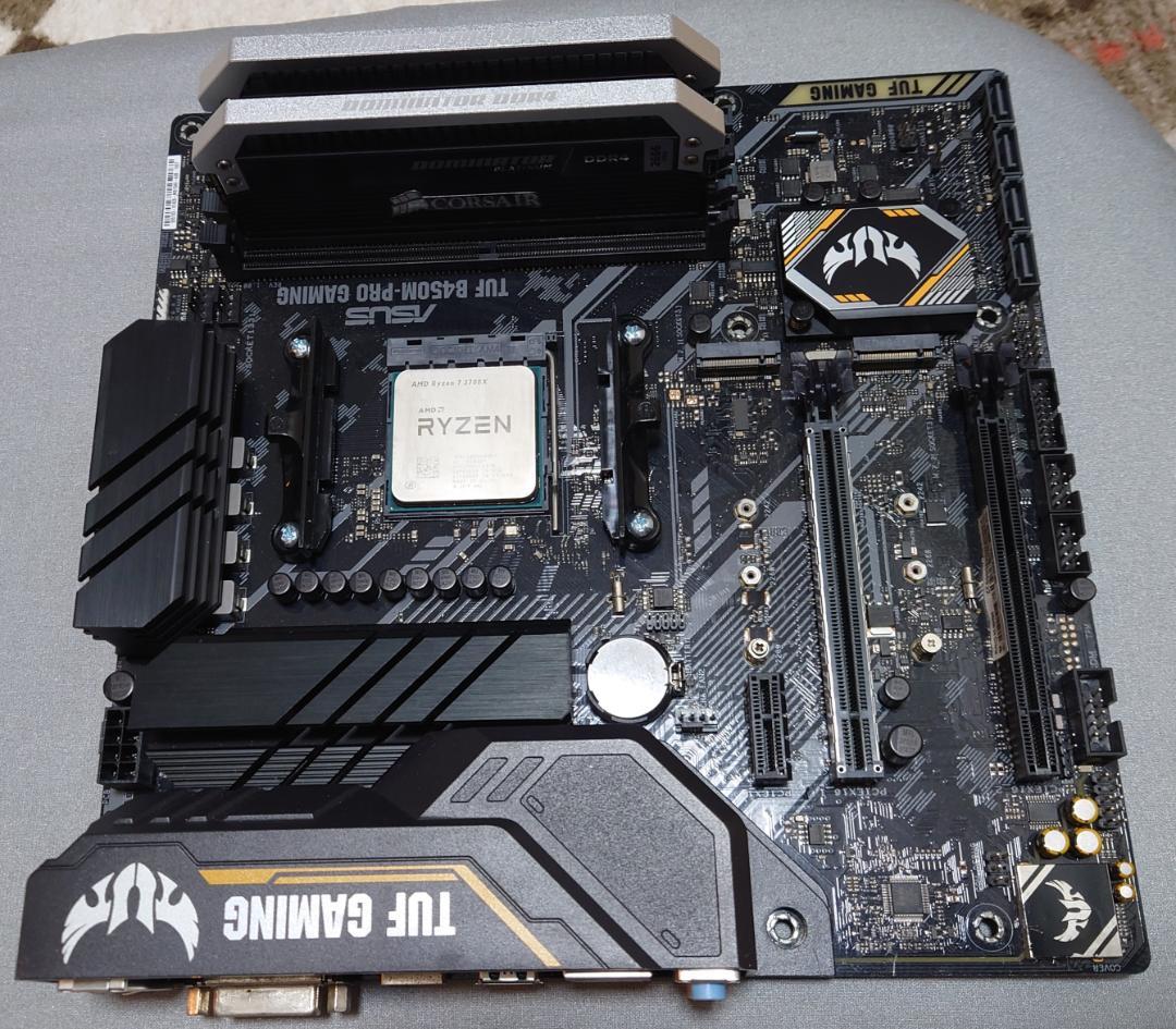 TUF B450M-PRO GAMING Ryzen 7 3700X メモリー
