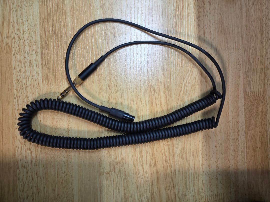 ヘッドホン Beyerdynamic DT 1990 PRO