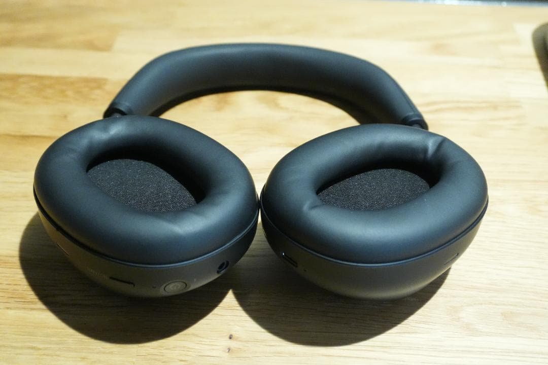 【美品】SONY WH-1000XM6 黒（保証書、レシート、保護カバーつき）