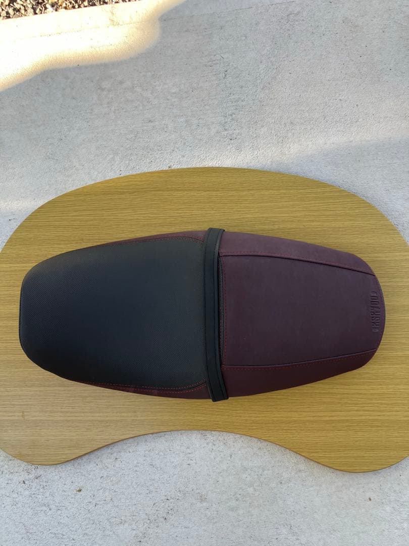 YAMAHA XSR900 純正シート ヤマハ発動機 XSR900 シート B90 RN56J-001*** ヤマハ 純正 中古