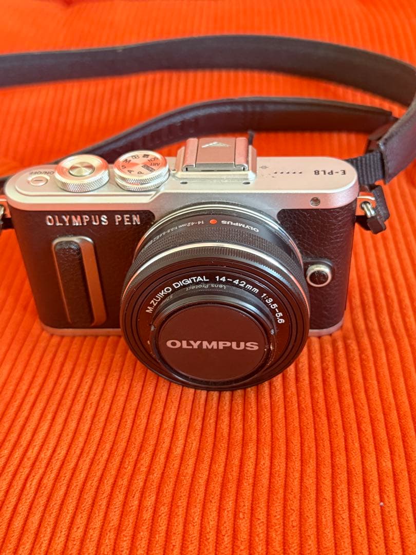 OLYMPUS PEN E-PL8 レンズセット フラッシュ付 動作確認済