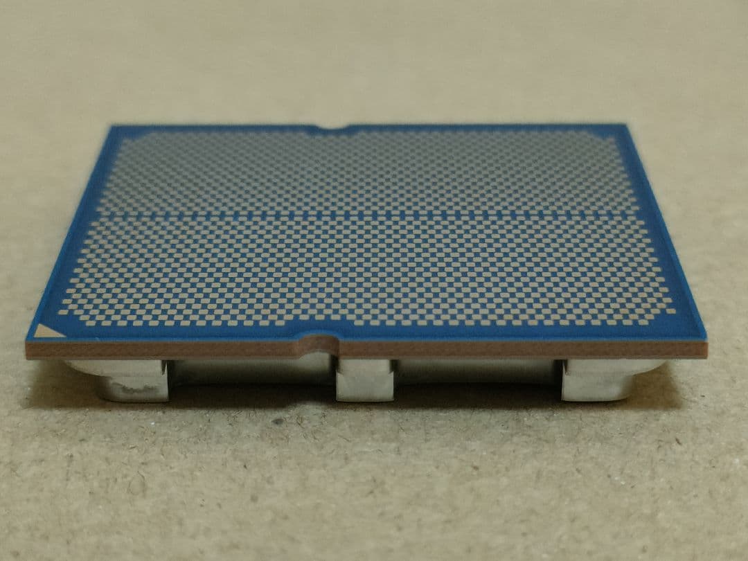 m*i様 AMD Ryzen 7-9700X CPU