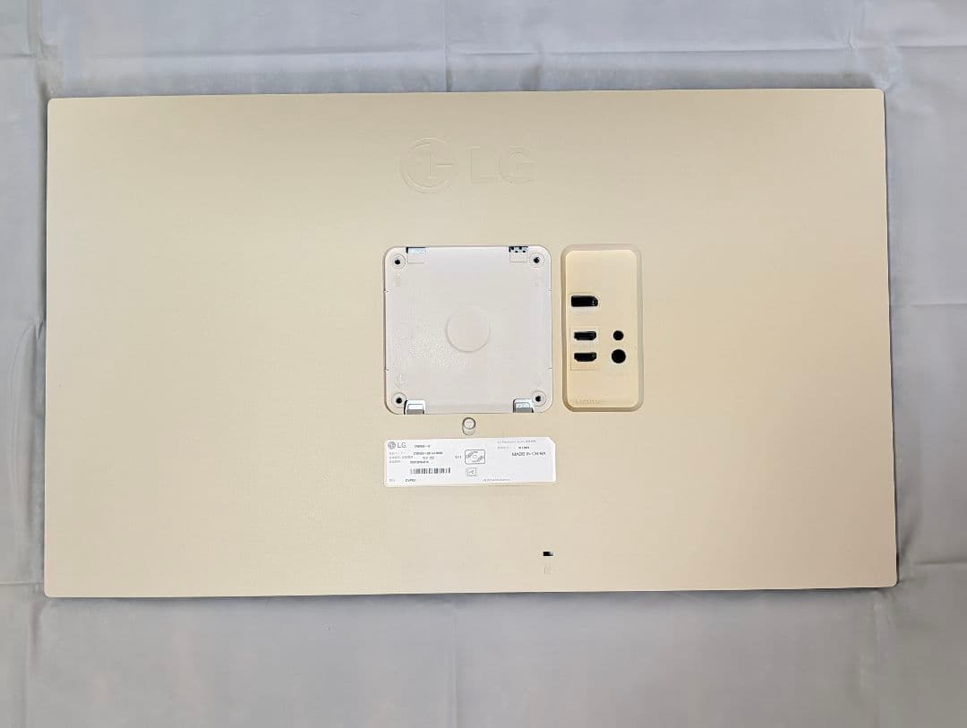 LG ディスプレイ 27インチ 4K モニター 27UP650-W