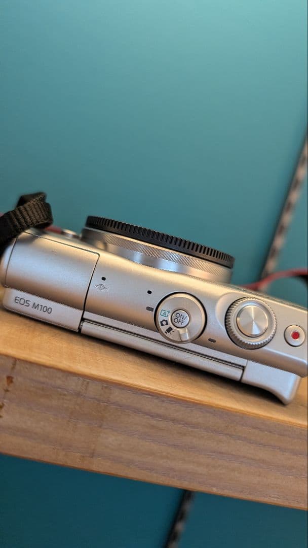 Canon EOS M100 シルバー 美品