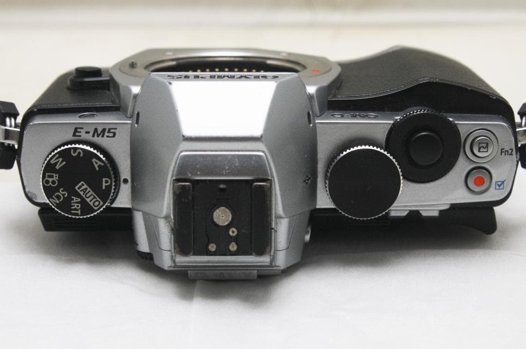 オリンパス OM-D E-M5 ボディ シャッター数101,039