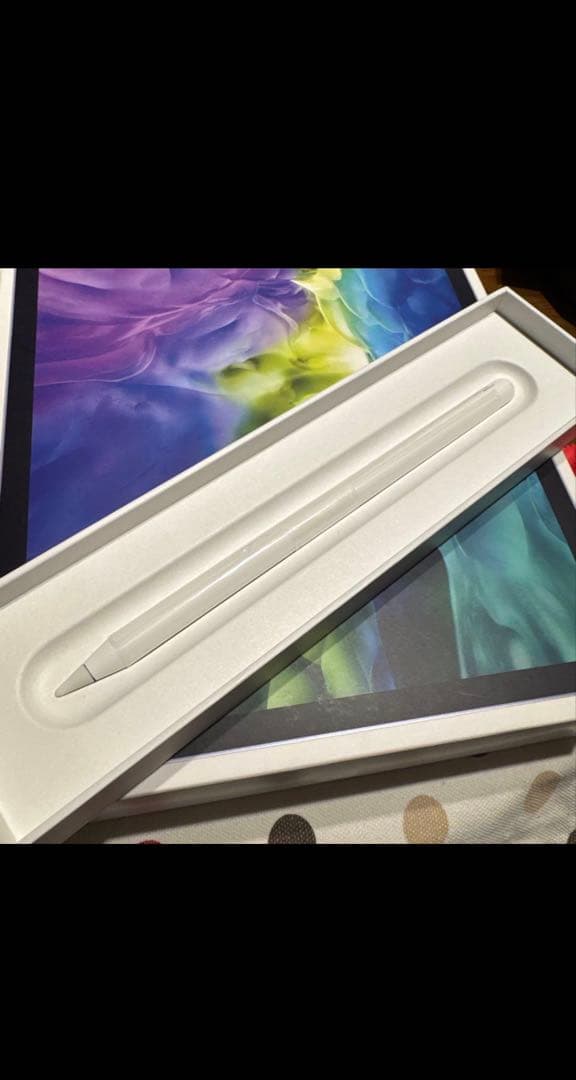 iPadPro第二世代256GB とApple Pencil とキーボードケース