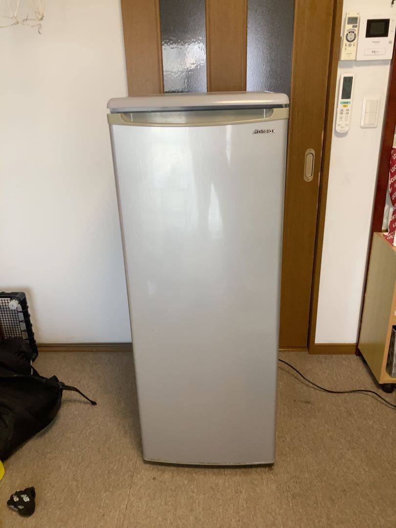 Abitelax 冷凍庫 ACF-12FE シルバー