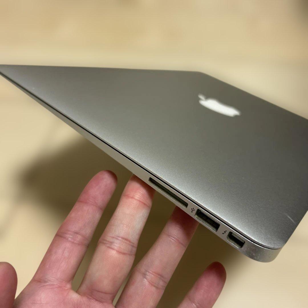 Macbook Air 13インチ, メモリ8GB / ストレージ128GB