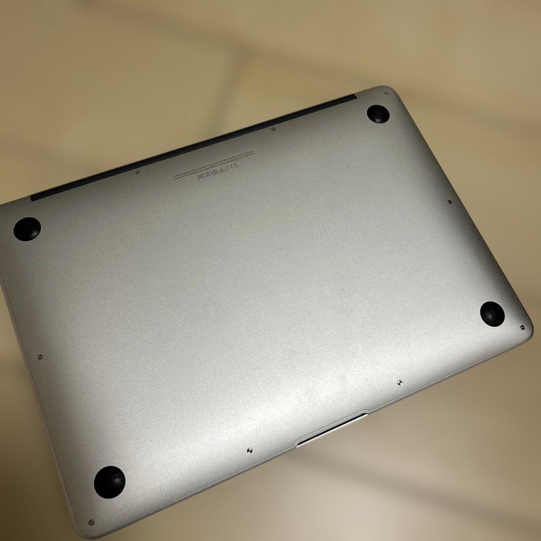 Macbook Air 13インチ, メモリ8GB / ストレージ128GB