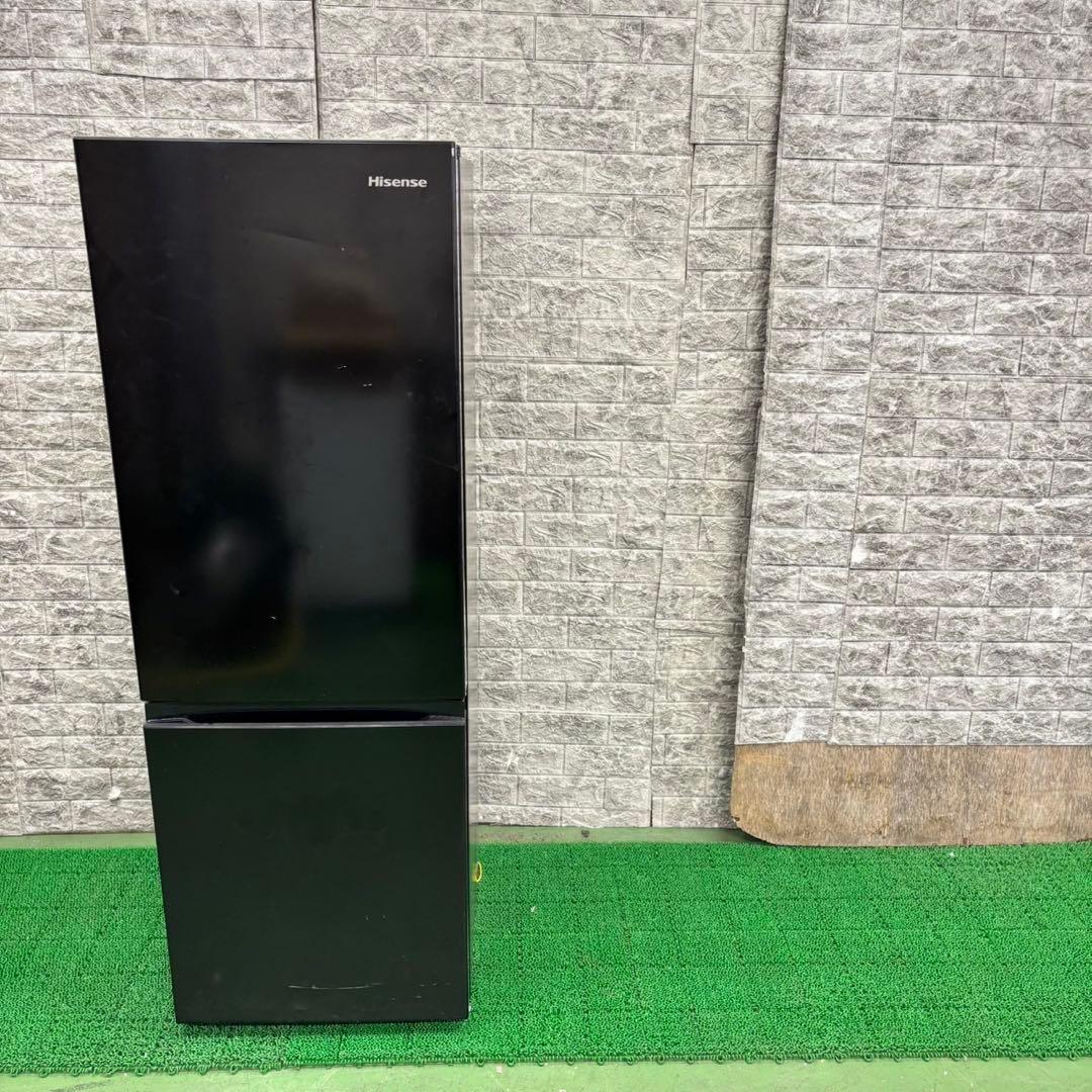 625 冷蔵庫　一人暮らし　ブラック　200L弱　極美品　小型　洗濯機販売も可