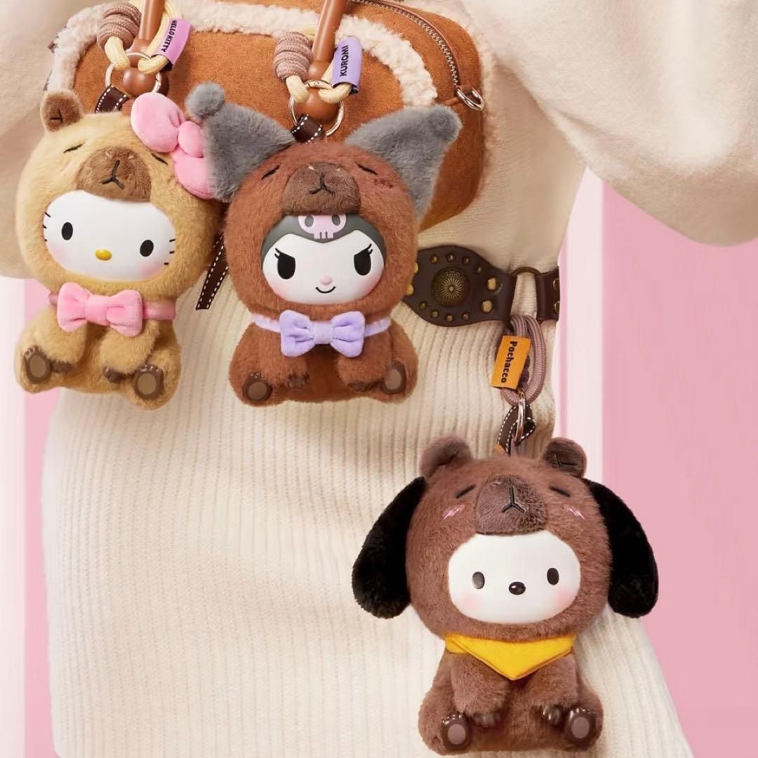 MINISO サンリオ カピバラ ぬいぐるみチャーム クロミ - メルカリ