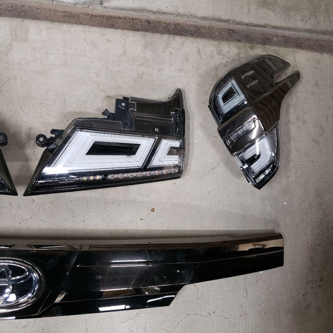 30ヴェルファイア後期 純正テールランプ - メルカリ