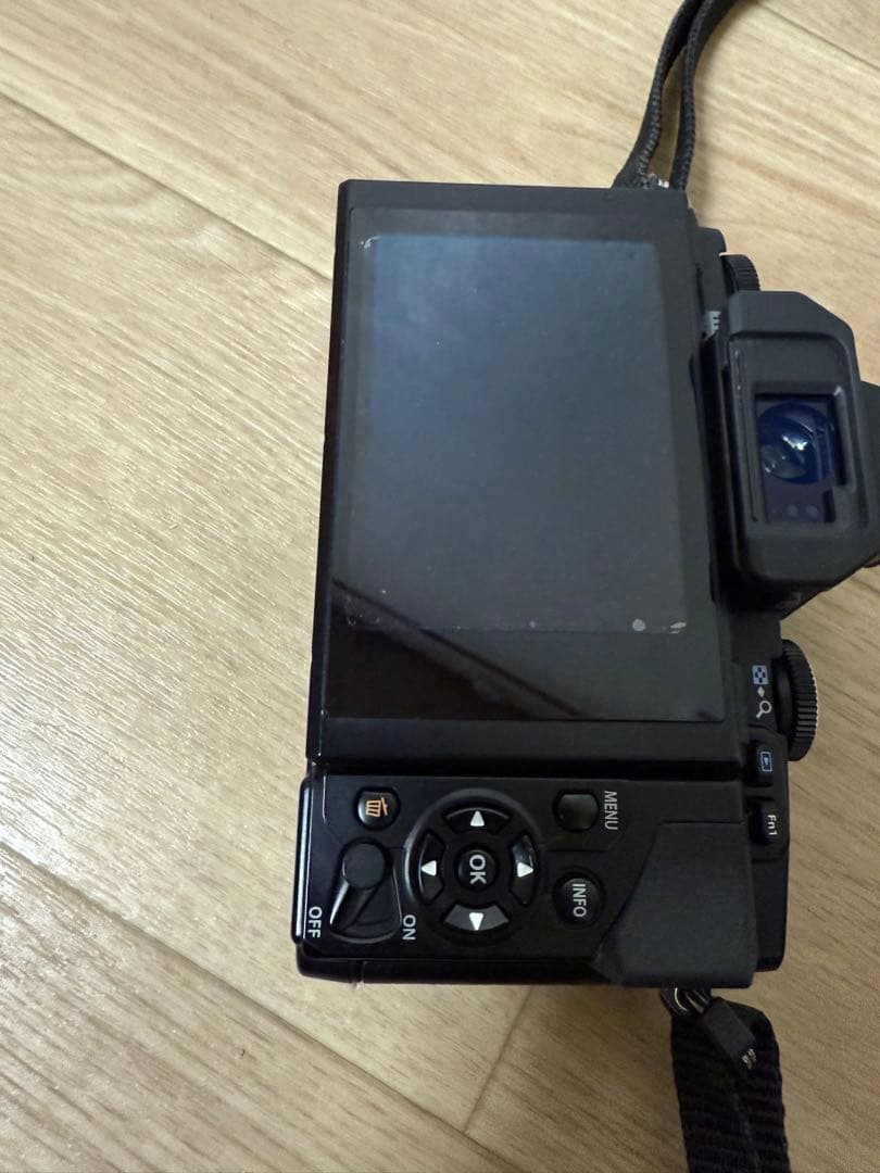 OLYMPUS OM-D E-M5 ミラーレス一眼レフカメラ