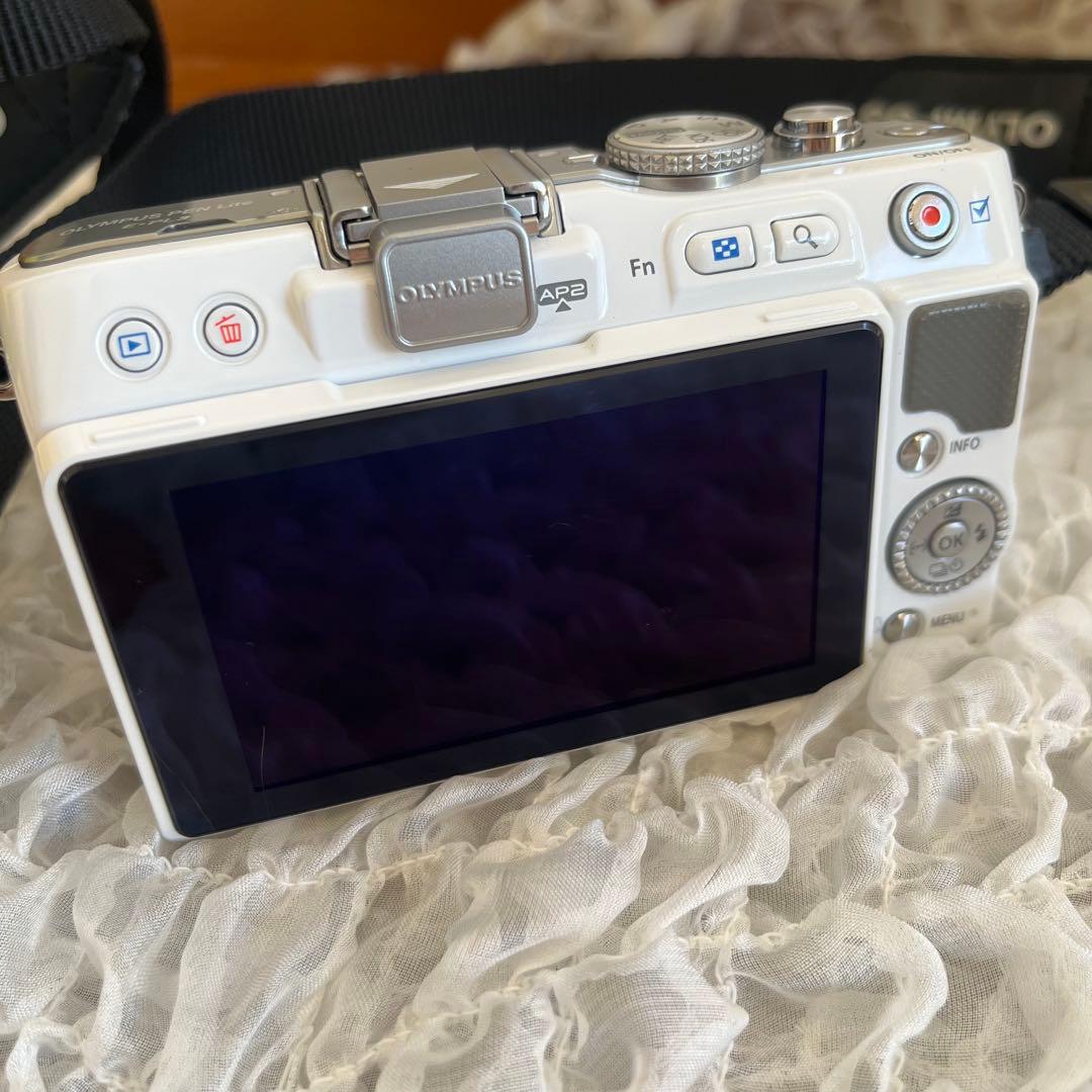 OLYMPUS PEN E-PL3 ダブルズームキット