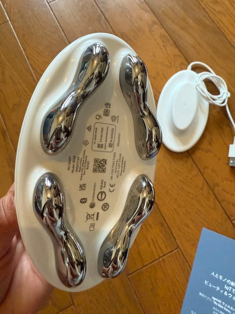 ageLOC WellSpa 美容器