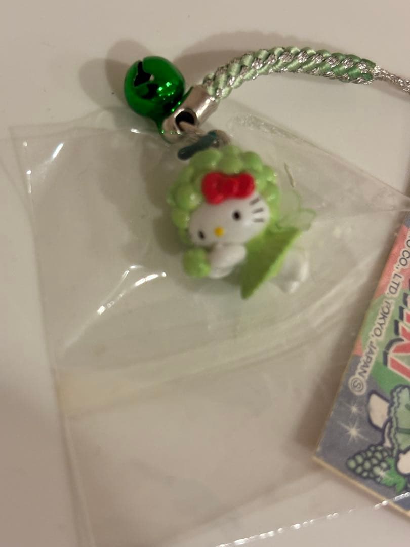 レア】ご当地キティ 岡山限定 マスカットキティ - メルカリ