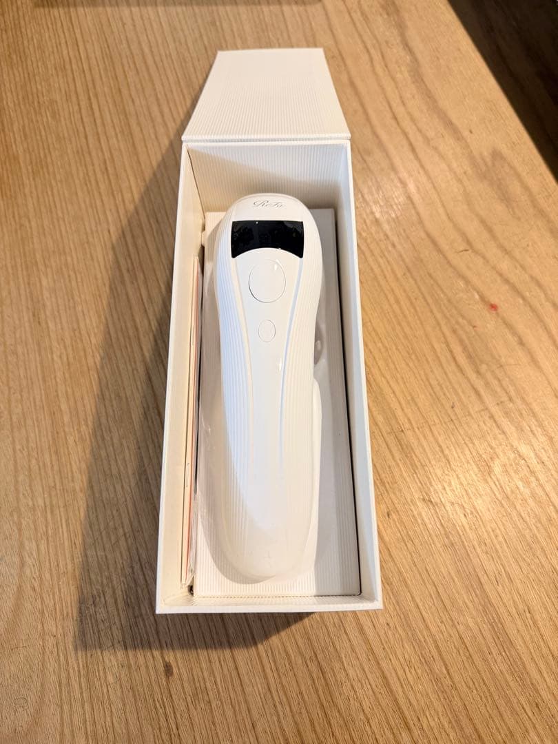 リファビューティックエピ ReFa 脱毛器 ホワイト 充電器付き - メルカリ