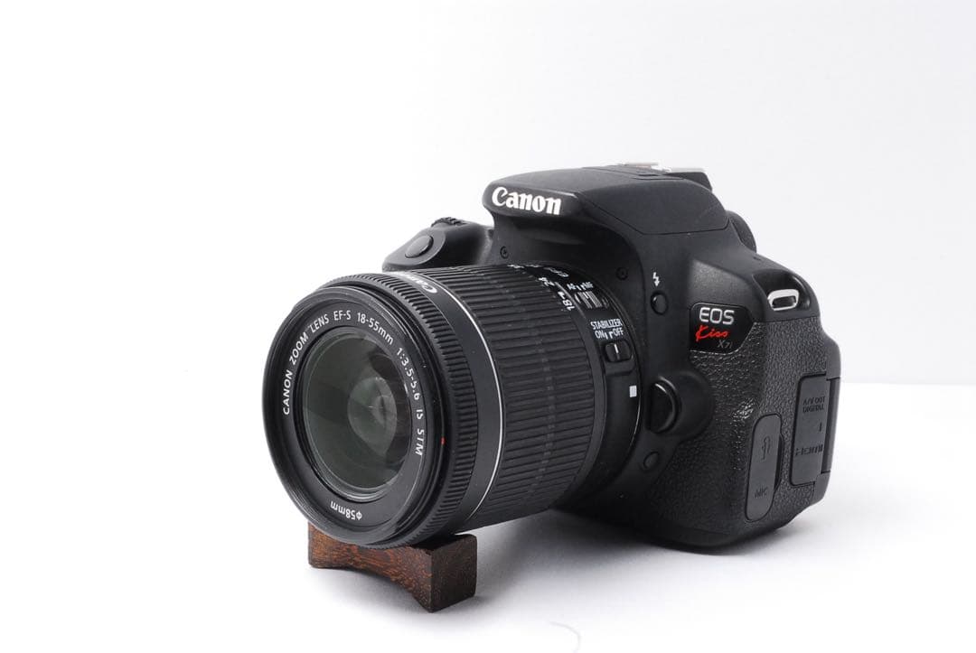 高画質❤️Canon kiss X7i❤️自撮りも楽々✨一眼レフカメラ