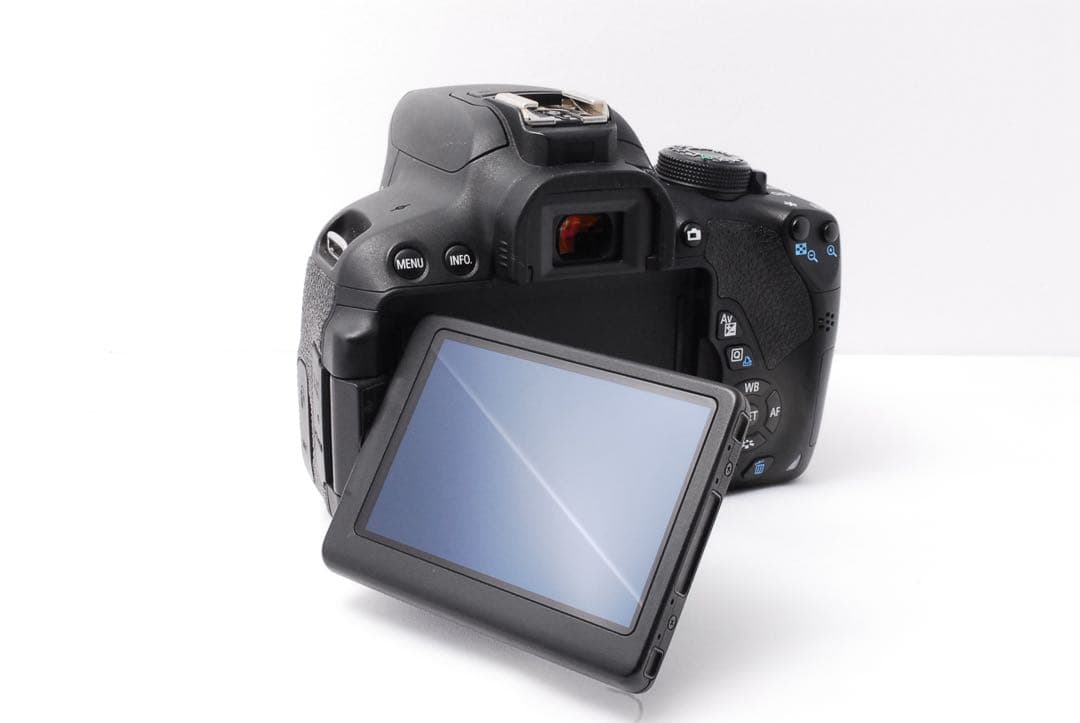 高画質❤️Canon kiss X7i❤️自撮りも楽々✨一眼レフカメラ