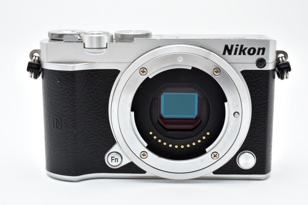 Nikon 1 J5 ミラーレス一眼 カメラ 本体