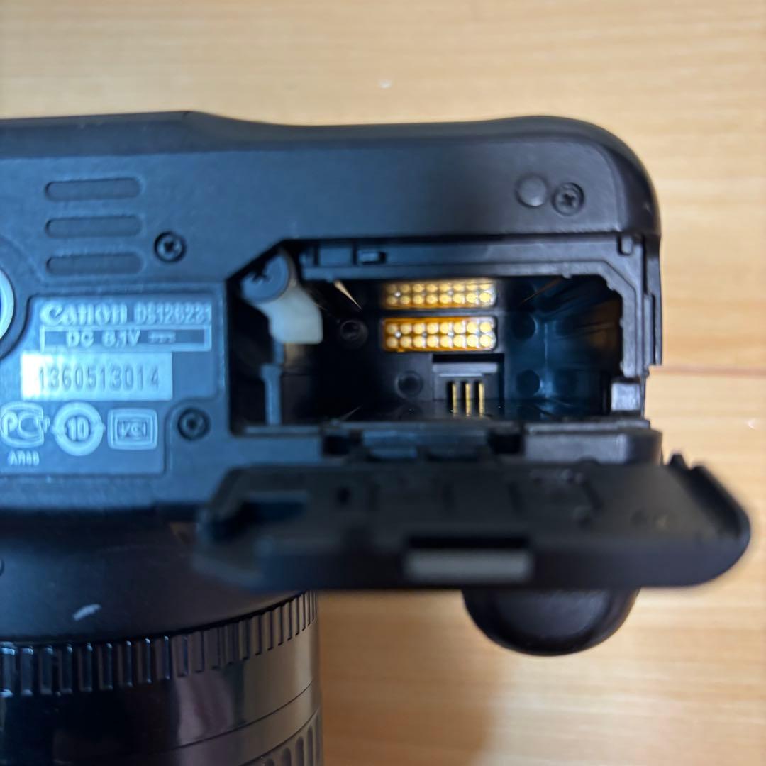 Canon EOS Kiss X3 デジタル一眼レフカメラ　レンズキット