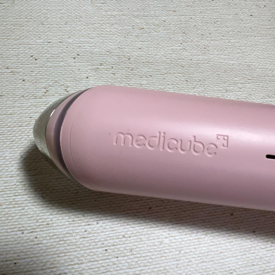 medicube BOOOSTER PRO 美顔器 ピンク