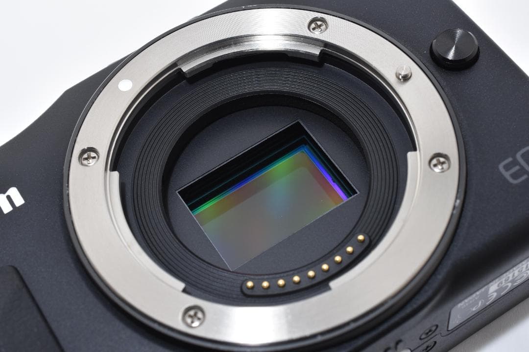 Canon EOS M ミラーレスデジタルカメラボディ フラッシュ 90EX