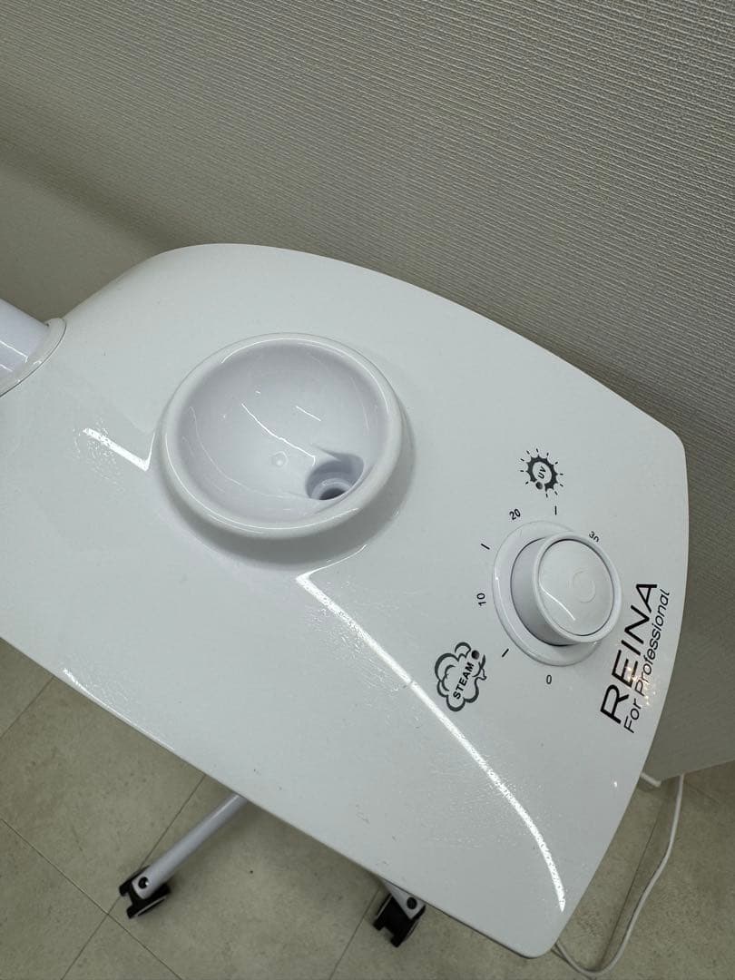 【美品】REINA フェイススチーマー