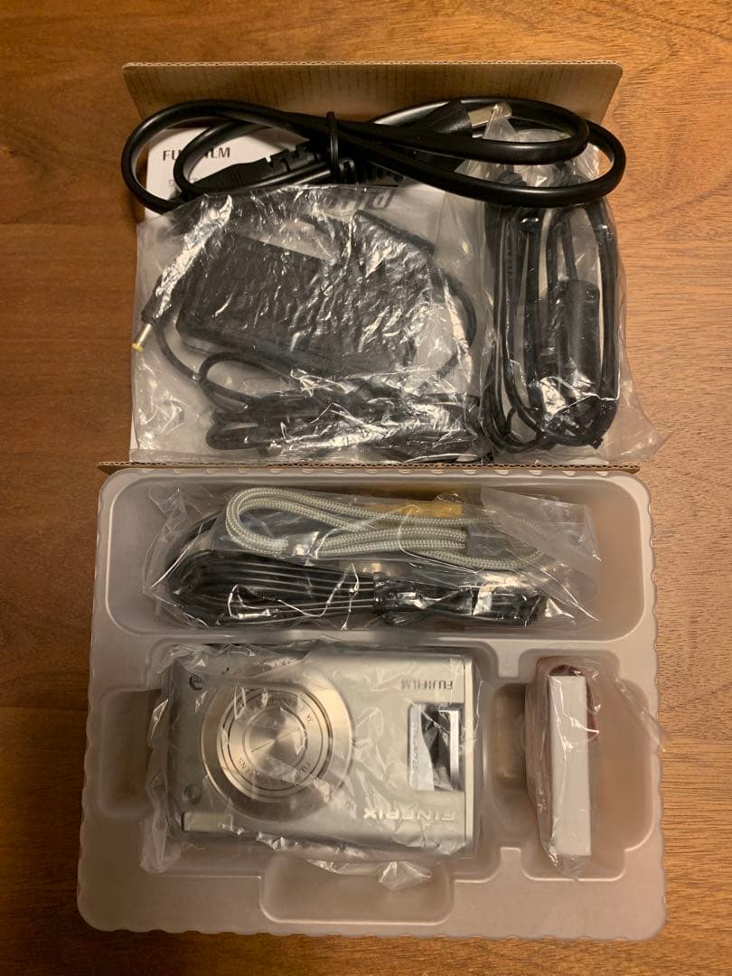 FUJIFILM FinePix F31fd コンパクトデジタルカメラ