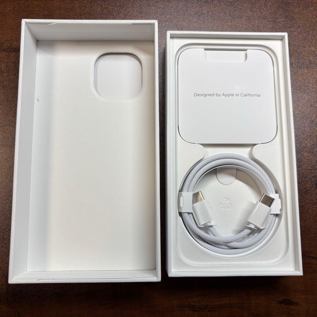 【美品】iPhone 15 ブルー SIMフリー版 128GB MTML3J/A