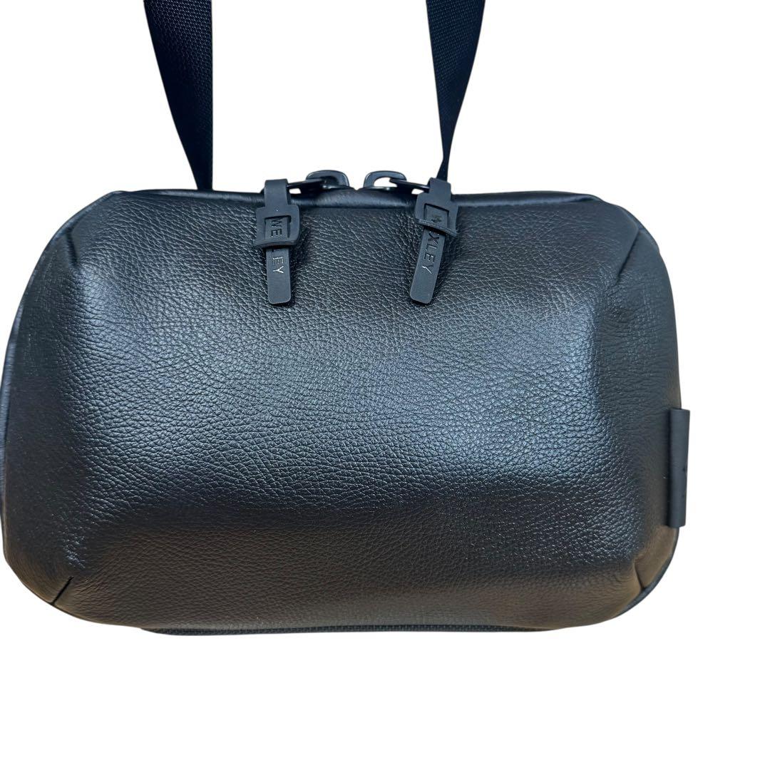 美品✨ WEXLEY 4WAY SLING PACK 日本限定 2024AW - メルカリ