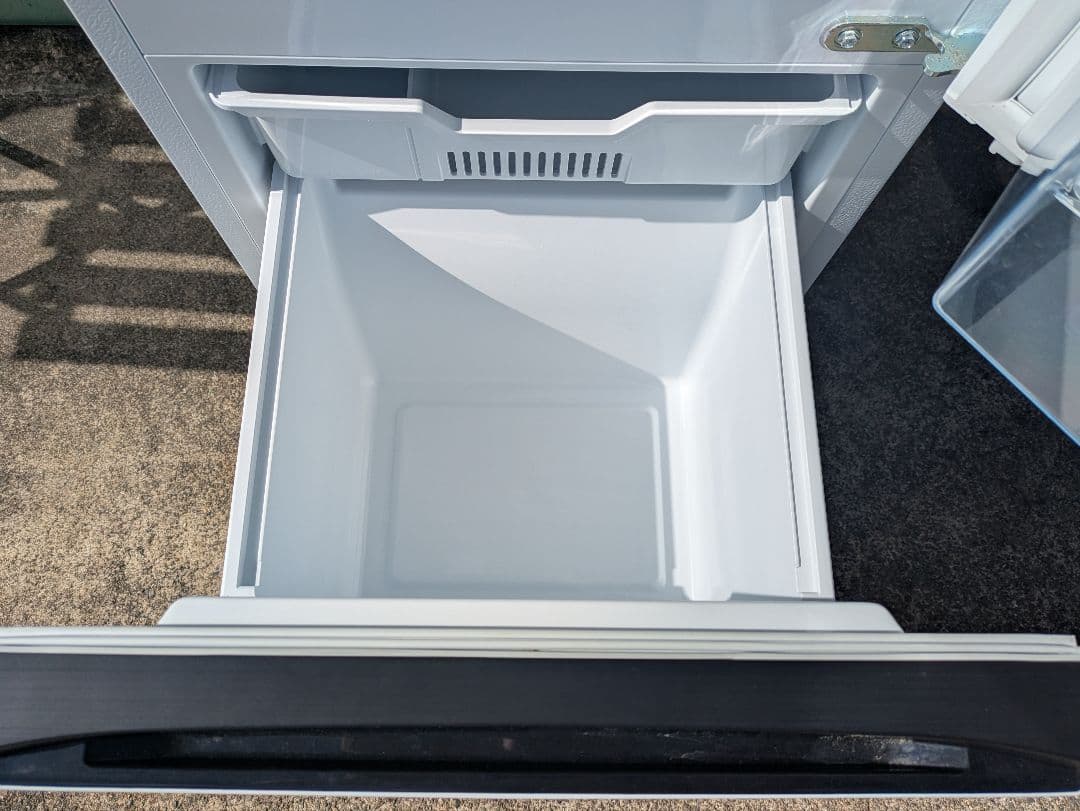 ［492］ 名古屋限定送料無料！ 冷蔵庫 ハイセンス 2023年製 135L